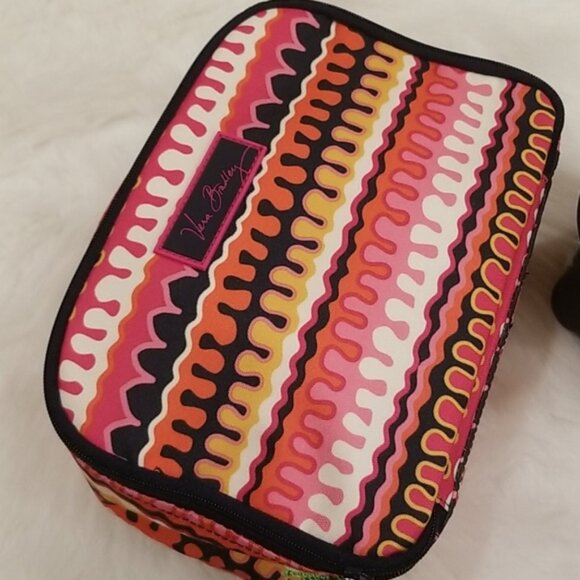 VERA BRADLEY | Lighten Up Lunch Bag Rio Squiggles - Picture 4 of 4